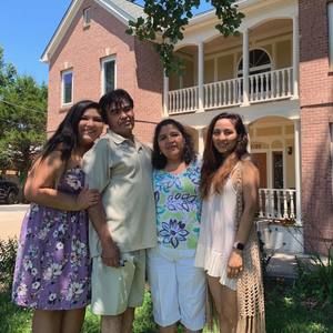 Meet your Posher, Meli